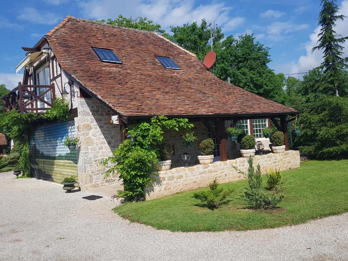 Moulin Du Soustre Bed & Breakfast Cavagnac Dış mekan fotoğraf