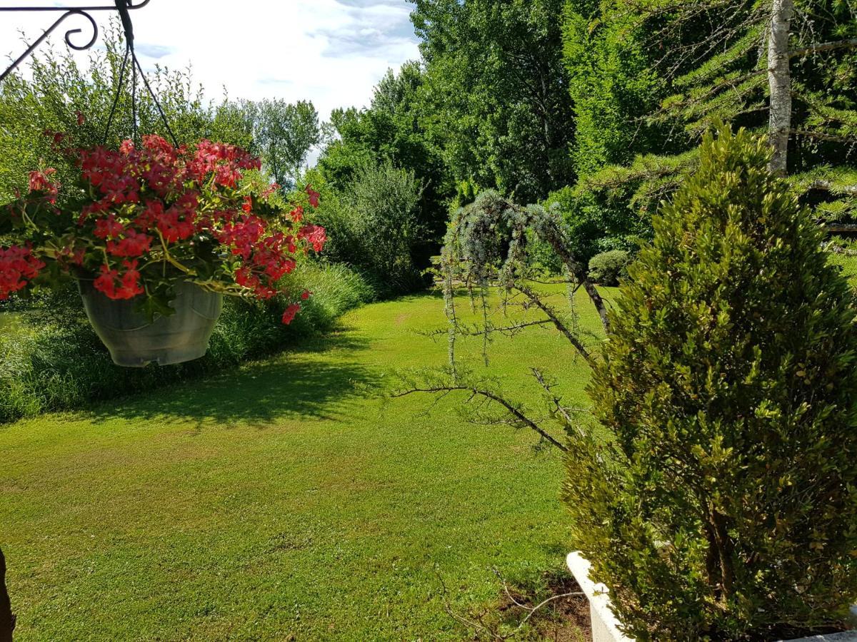 Moulin Du Soustre Bed & Breakfast Cavagnac Dış mekan fotoğraf