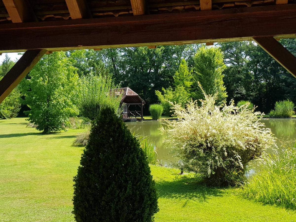 Moulin Du Soustre Bed & Breakfast Cavagnac Dış mekan fotoğraf